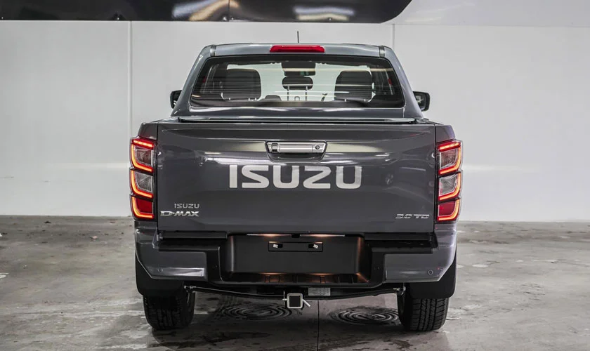 isuzu dmax